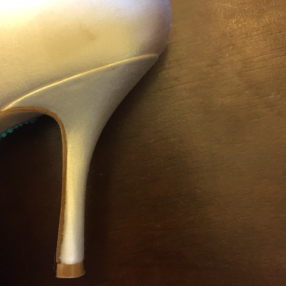 Badgley Mischka peep toe heels - Picture 7 of 8